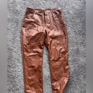 Abercrombie Brown, leather pants curve